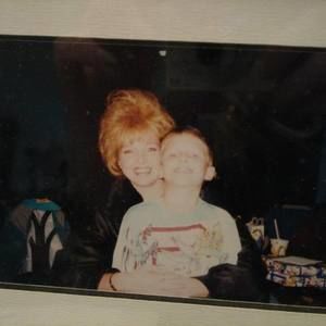 Meet your Posher, Joni